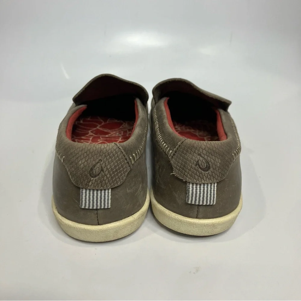OluKai alohi taupe